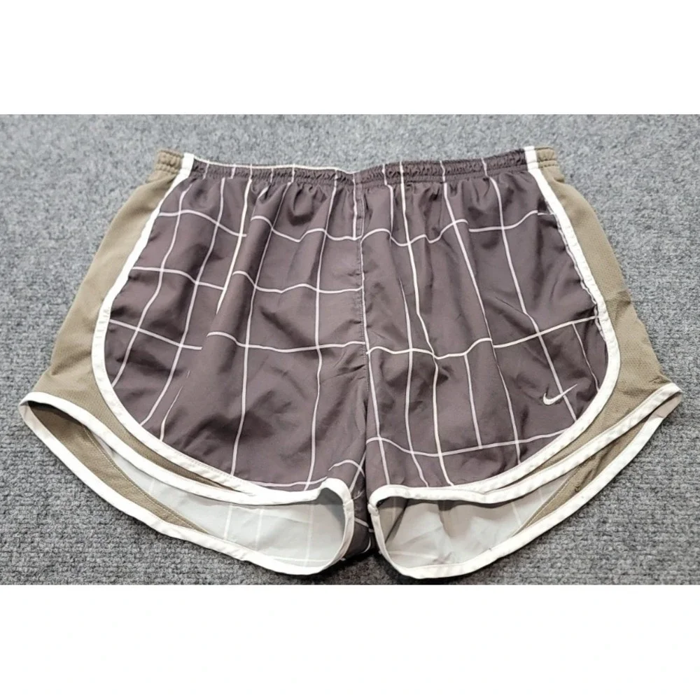 Nike Dri-Fit Shorts Women's Medium Brown Tan Checkerboard, Built-In Brief GUC